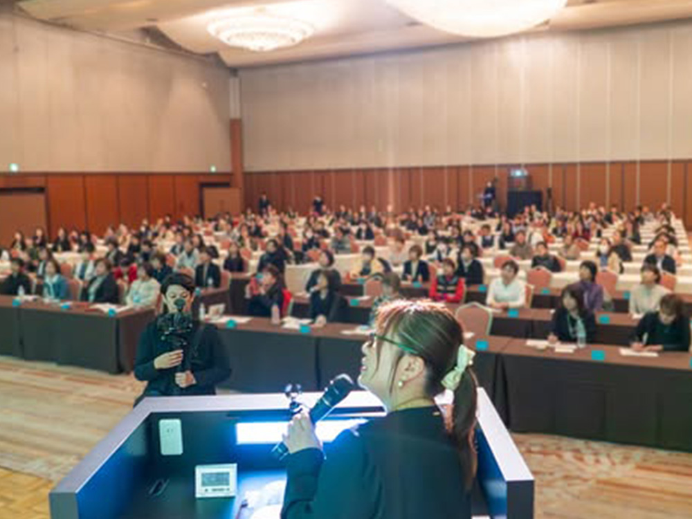 鹿児島 スポーツメンタル講師 吉竹綾乃 セミナー登壇の様子2